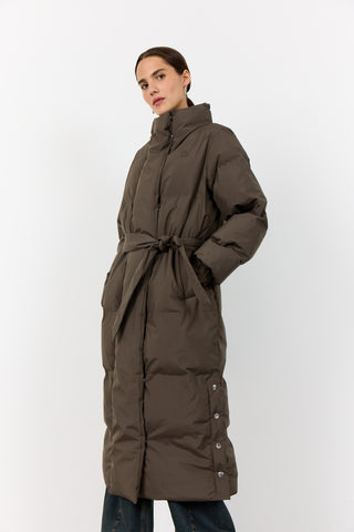 LR-MONA 4 Jacka Mörkbrun