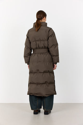 LR-MONA 4 Jacka Mörkbrun