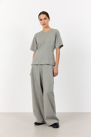 LR-NELLY 2 Topp Ljusgrått