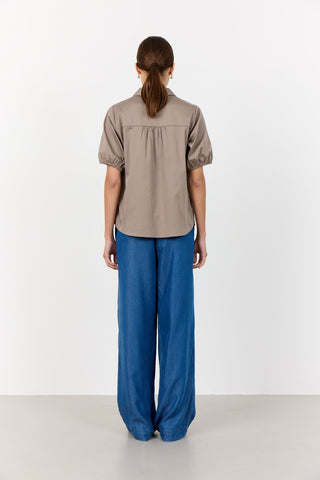 LR-ISLA SOLID 129 Skjorta Mörk sand