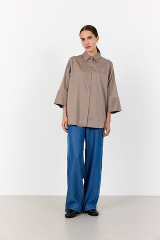 LR-ISLA SOLID 124 Skjorta Mörk sand