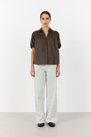 LR-ISLA SOLID 129 Skjorta Mörkbrun