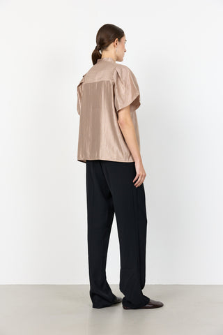 LR-OLGINE 1 Blus Ljusbrun