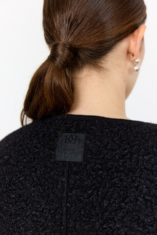 LR-NISSA 1 Väst Svart