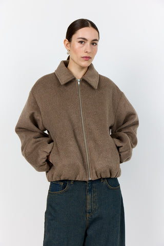 LR-OWA 37 Jacka Ljusbrun