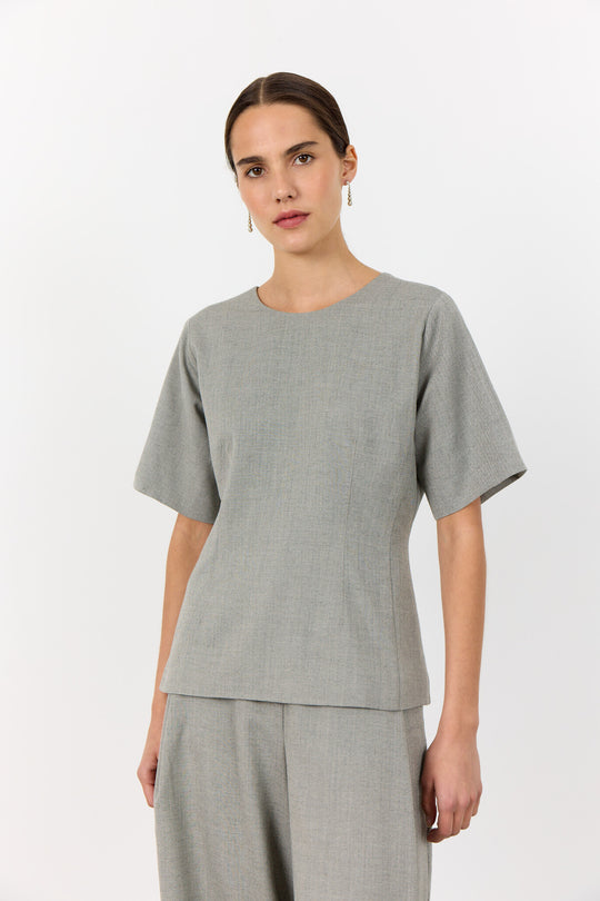 LR-NELLY 2 Topp Ljusgrått