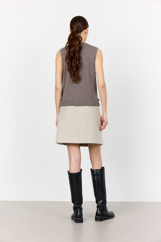 LR-ISMAILA 11 Väst Ljusbrun