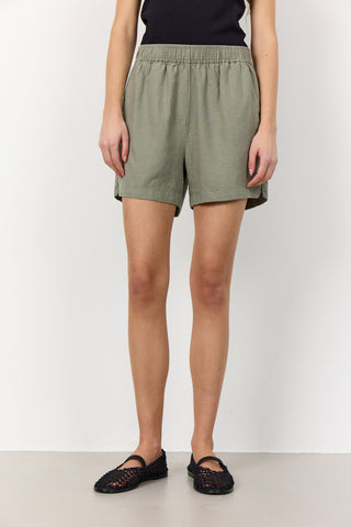 LR-NAJA 8 Shorts Grön