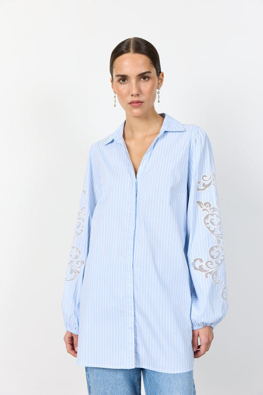 LR-PIPPIN 2 Klänning Ljusblå