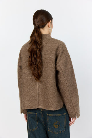 LR-NISSA 2 Jacka Ljusbrun