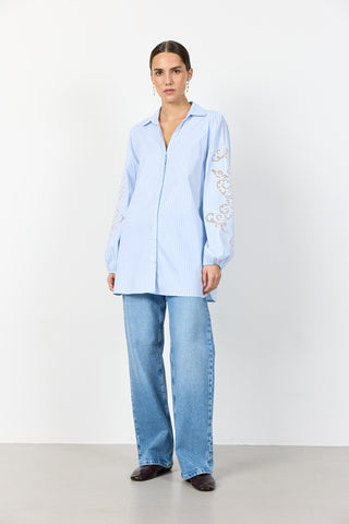 LR-PIPPIN 2 Klänning Ljusblå