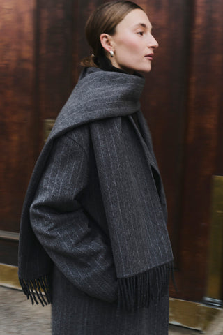 LR-OWA 46 Scarf Mörkgrå